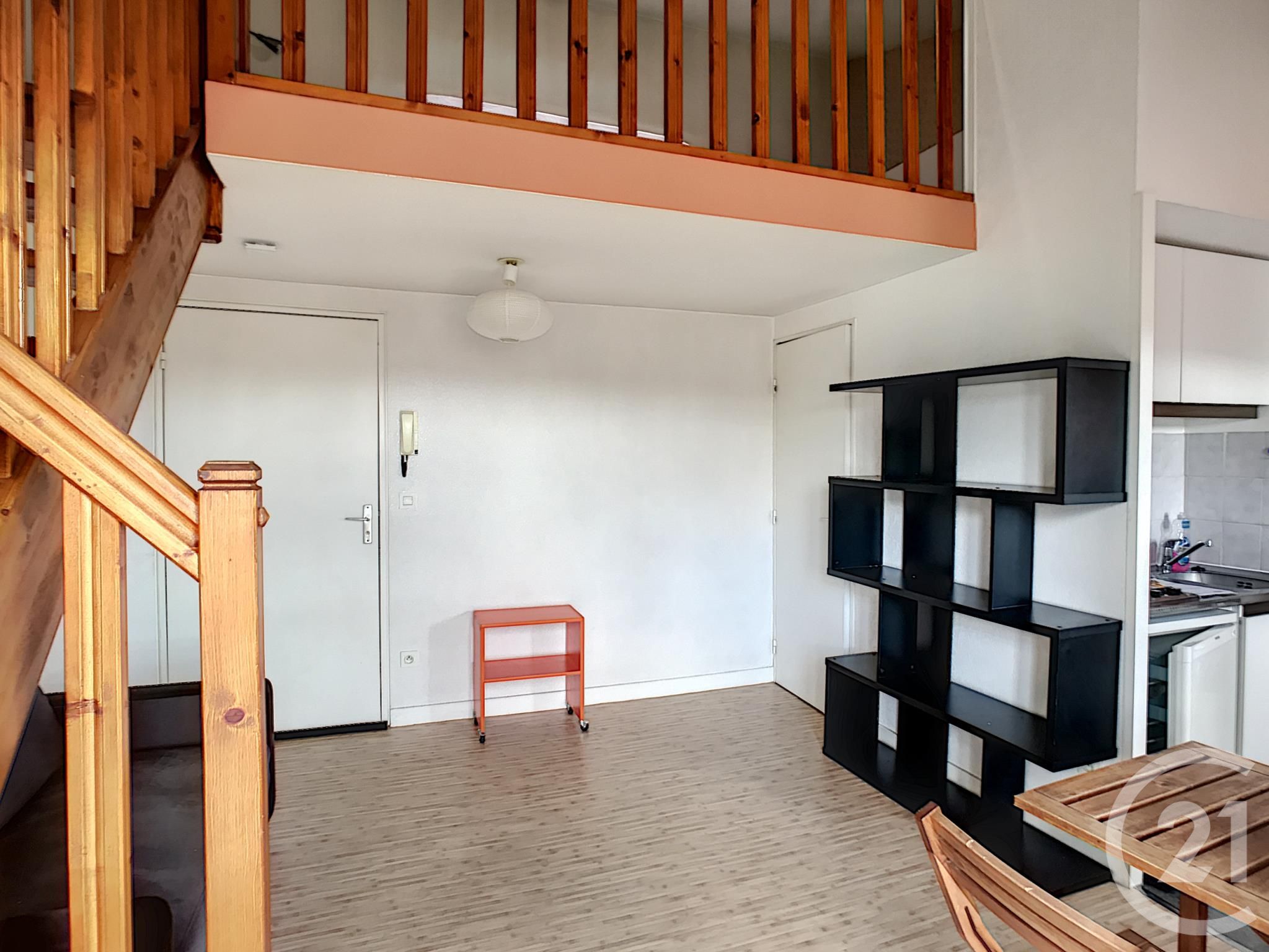 Appartement 1 pièce - 35m² - CLERMONT FERRAND