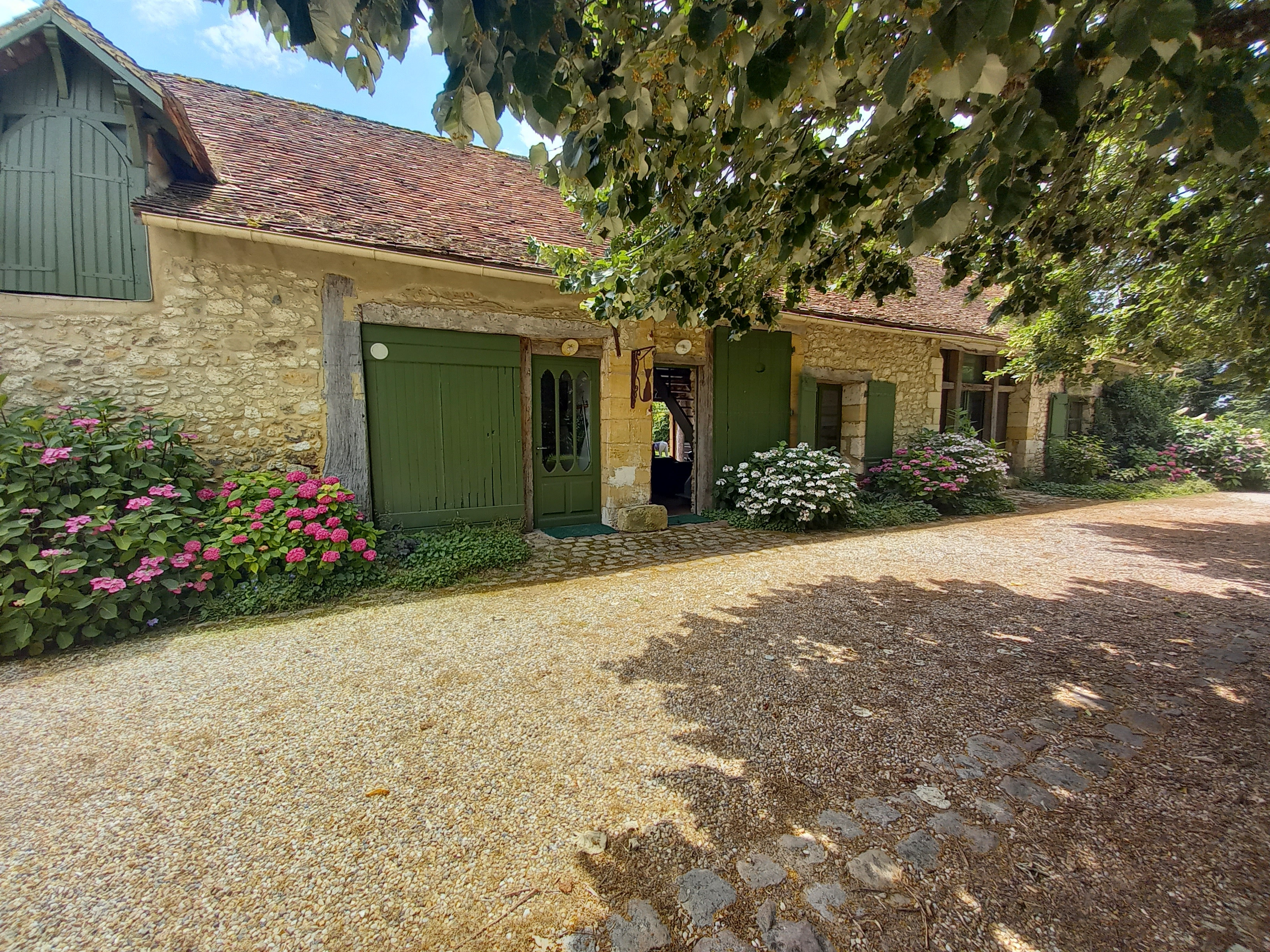 Maison 8 pièces - 327m² - BERGERAC