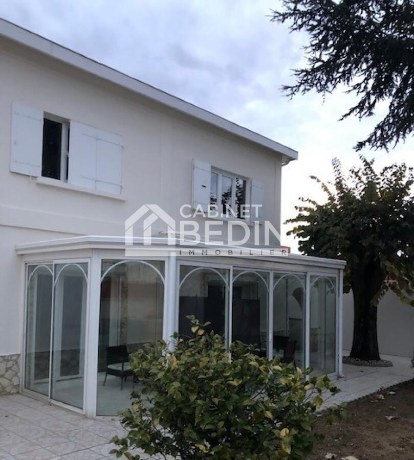 Maison 10 pièces - 218m² - CENON