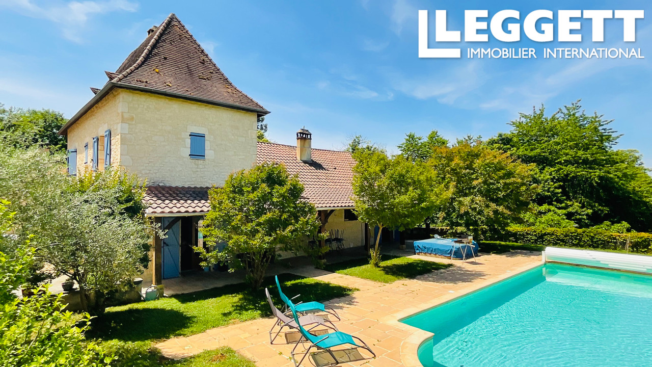 Maison 8 pièces - 303m² - SARLAT LA CANEDA