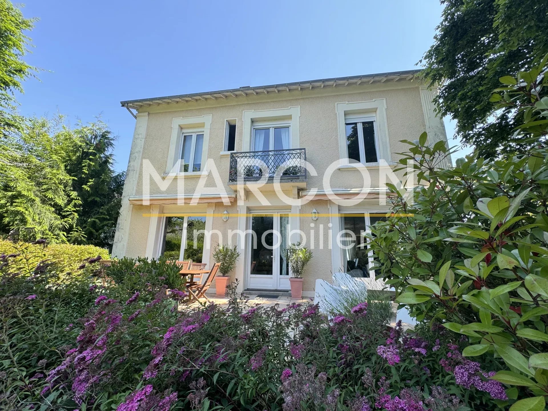 Maison 8 pièces - 180m² - GUERET