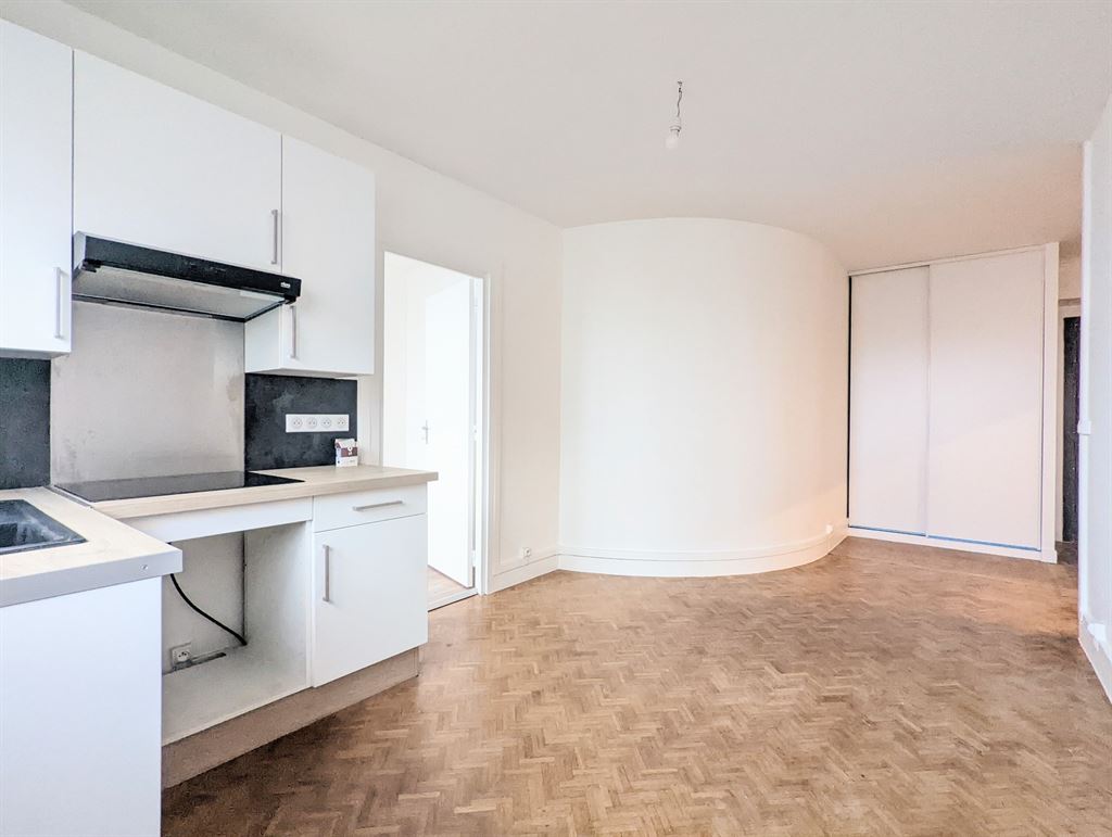 Appartement 3 pièces - 40m² - PARIS  - 19ème