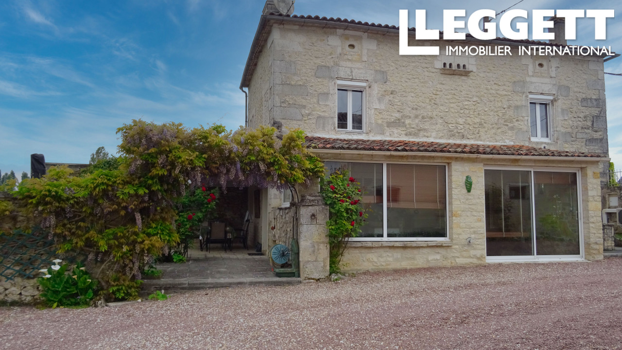 Maison 7 pièces - 134m² - GOND PONTOUVRE