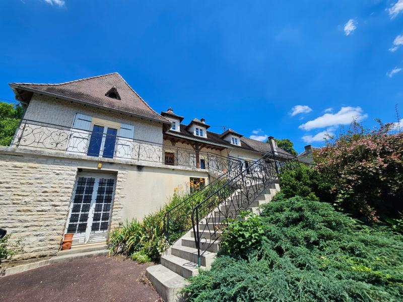 Maison 7 pièces - 245m² - PERIGUEUX