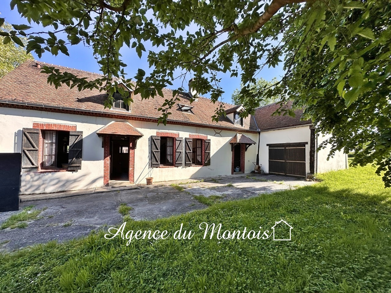 Maison 3 pièces - 109m² - BRAY SUR SEINE