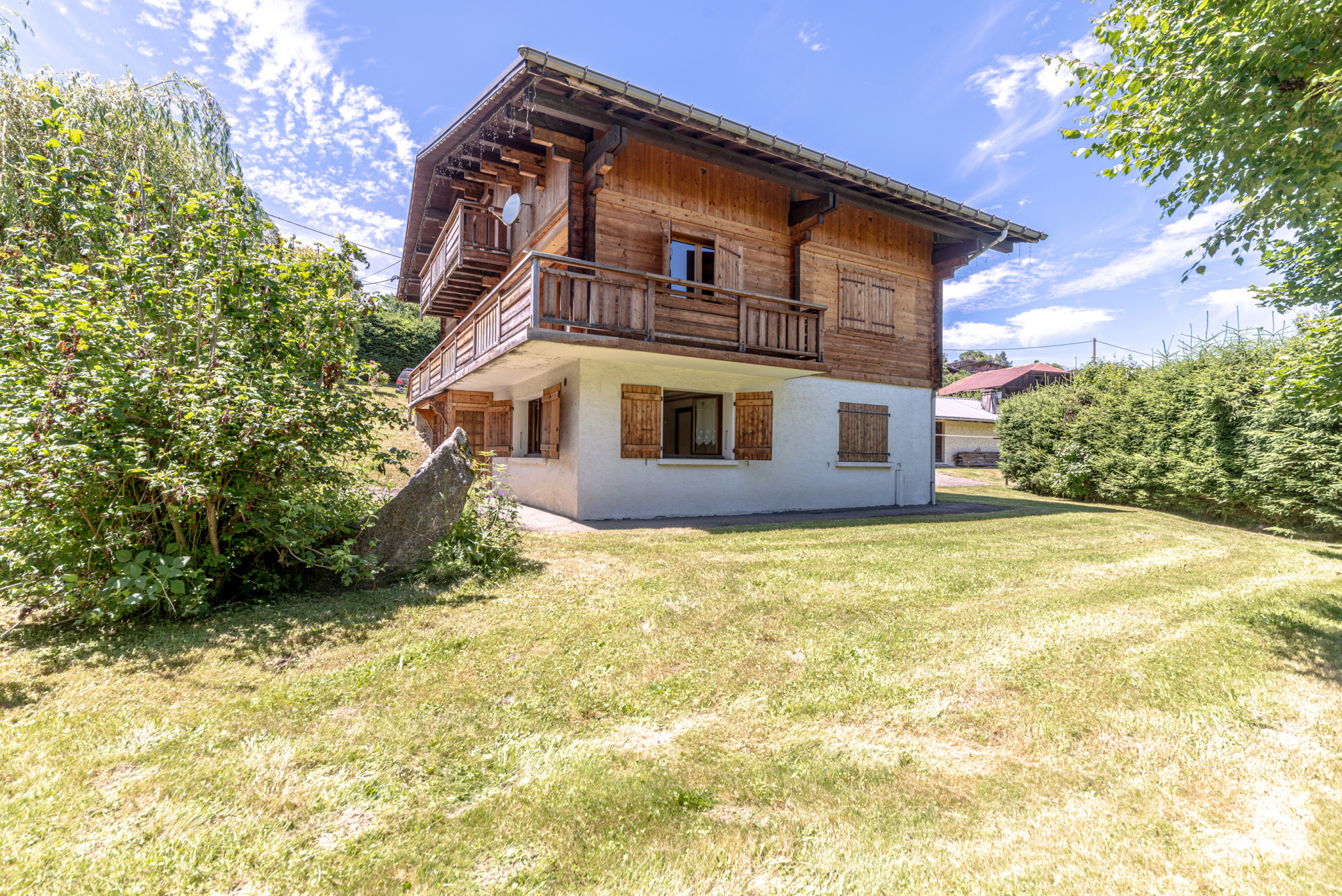 Maison 11 pièces - 210m² - COMBLOUX