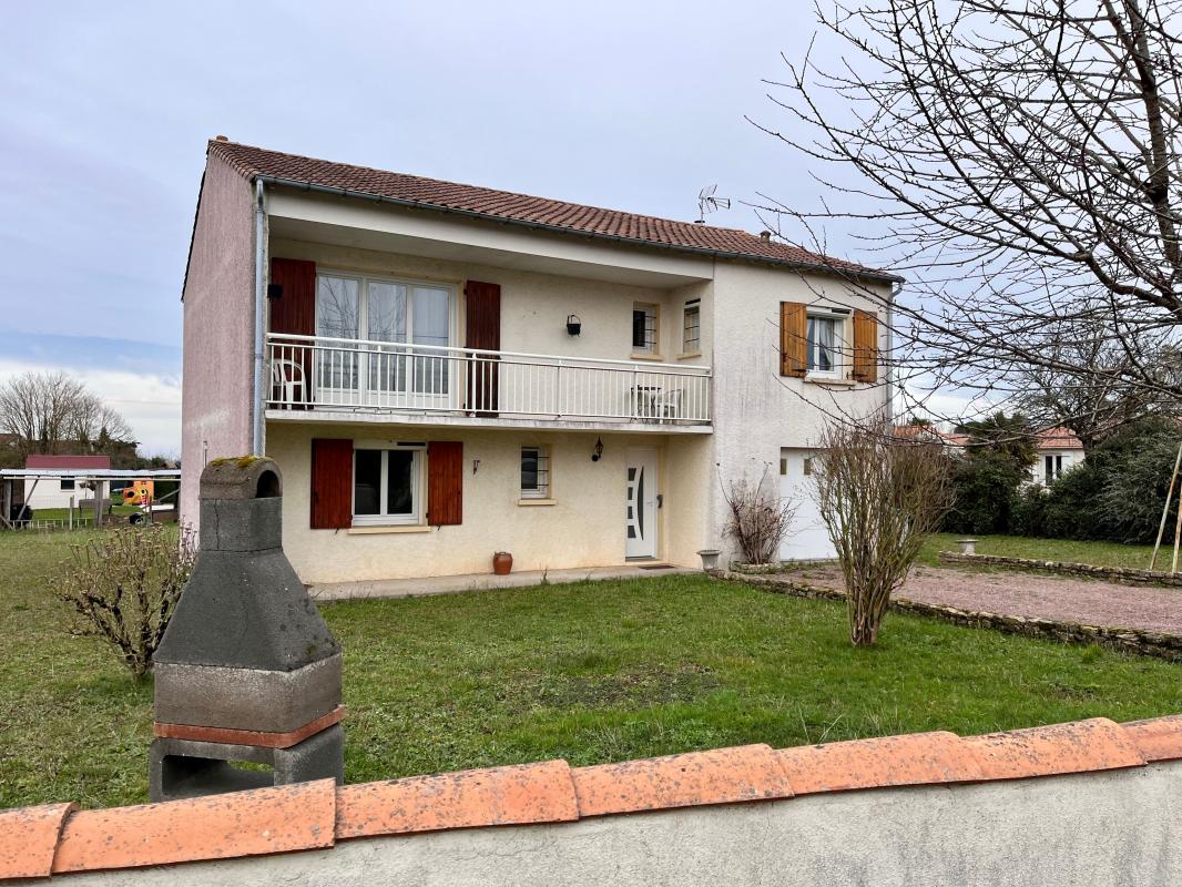 Maison 6 pièces - 134m² - BEAUVOIR SUR NIORT