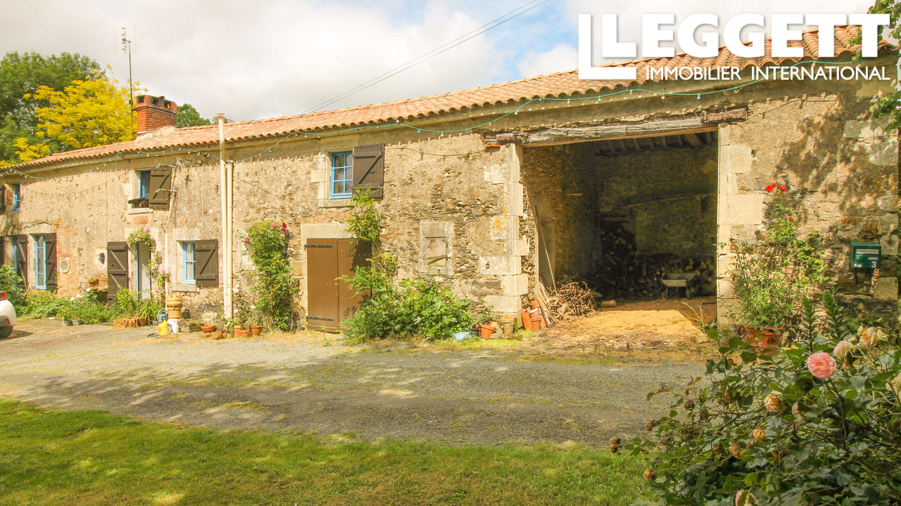 Maison 5 pièces - 140m² - BAZOGES EN PAREDS