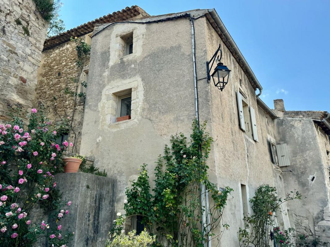 Maison 3 pièces - 155m² - GRIGNAN