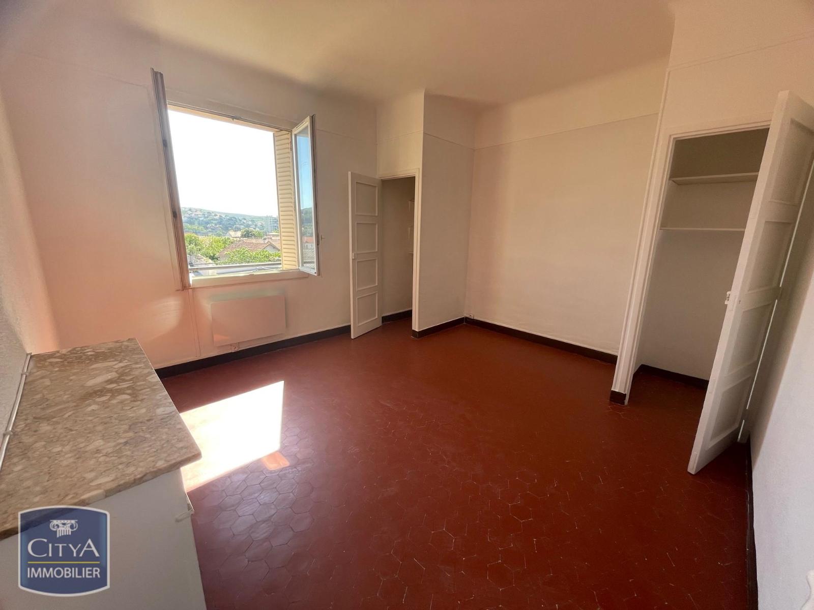 Appartement 1 pièce - 30m² - MARSEILLE  - 15ème