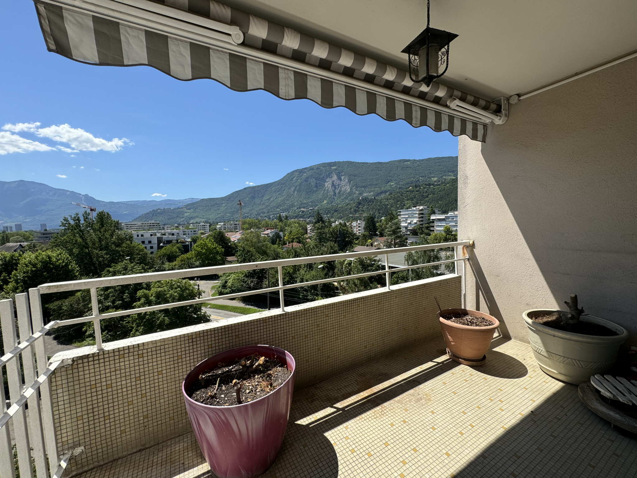 Appartement 5 pièces - 93m² - MEYLAN