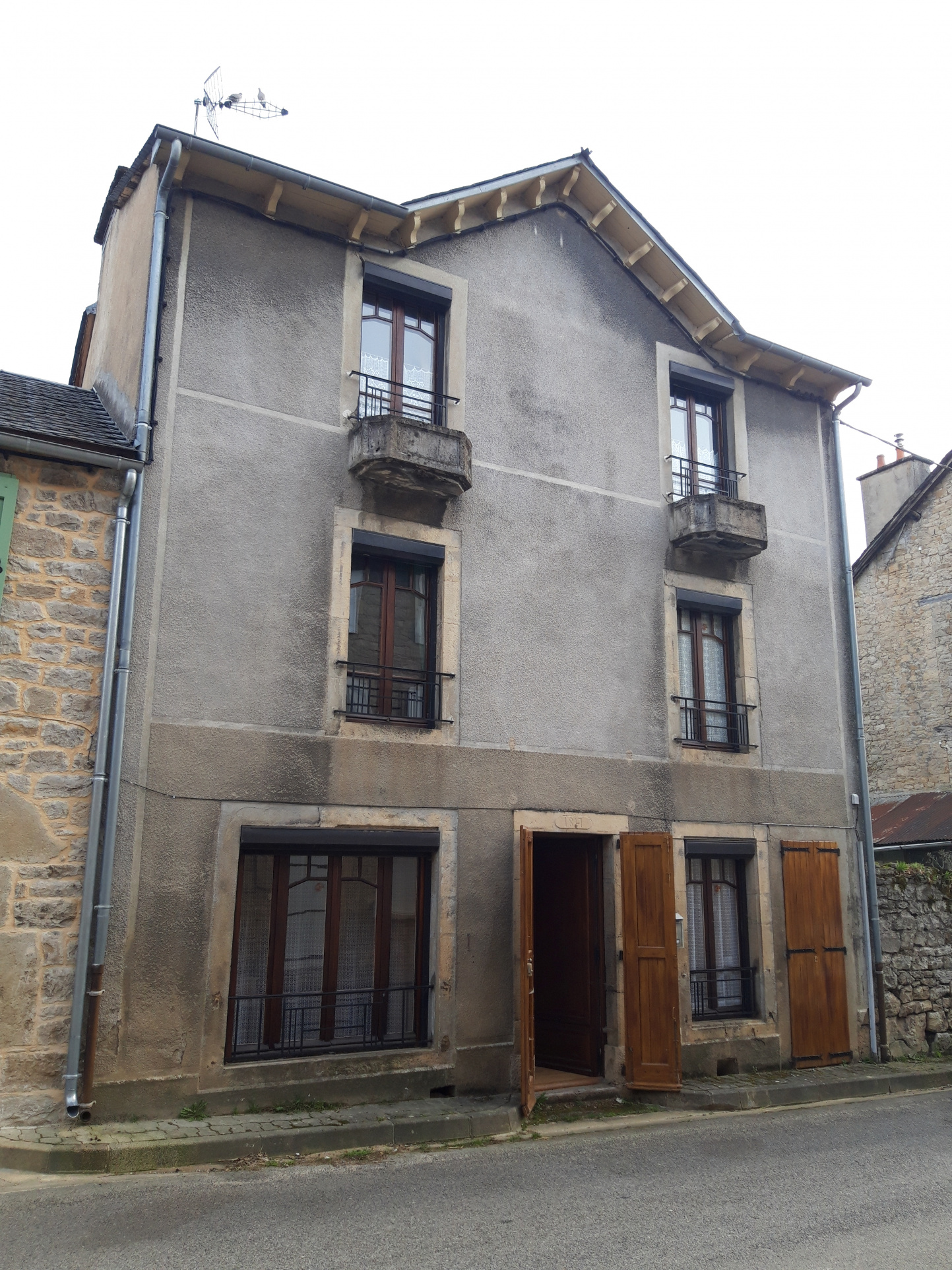 Maison 6 pièces - 110m² - RECOULES PREVINQUIERES