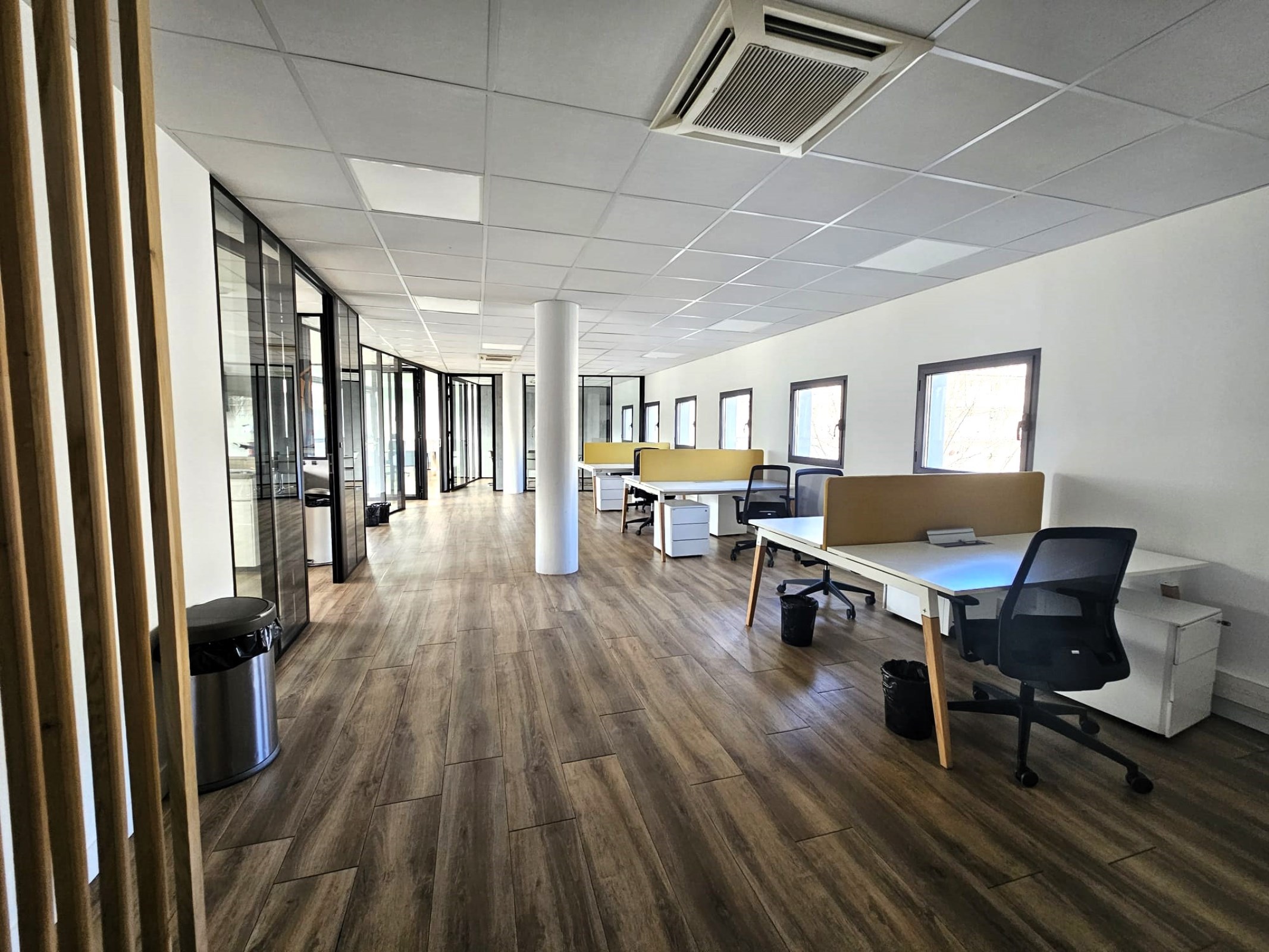 Local Professionnel  - 193m² - LYON  - 9ème