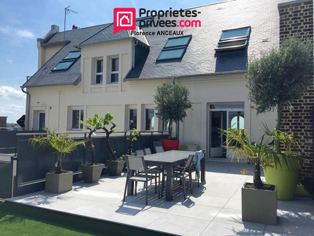 Maison 8 pièces - 241m² - ST QUENTIN