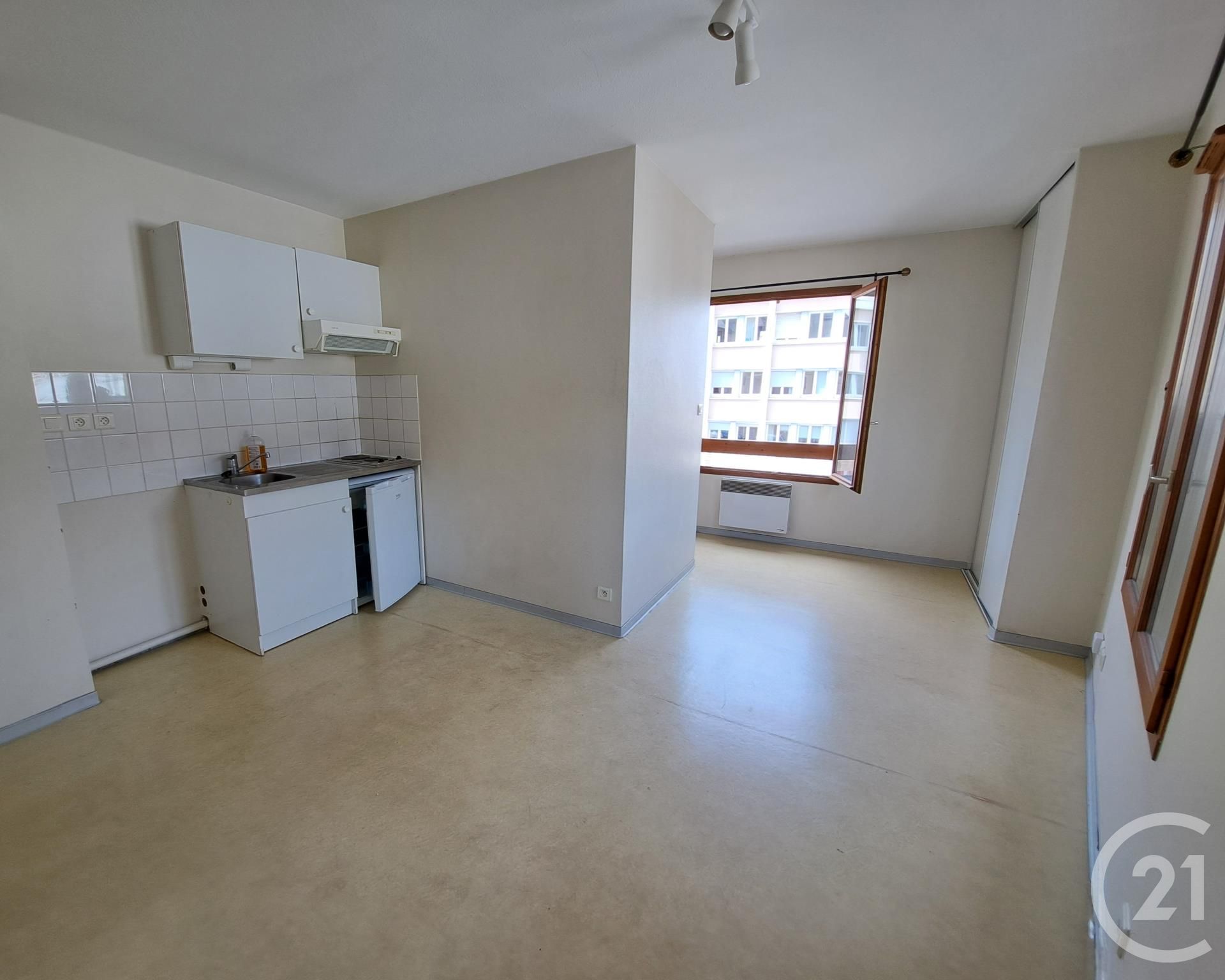 Appartement 1 pièce - 32m² - RODEZ