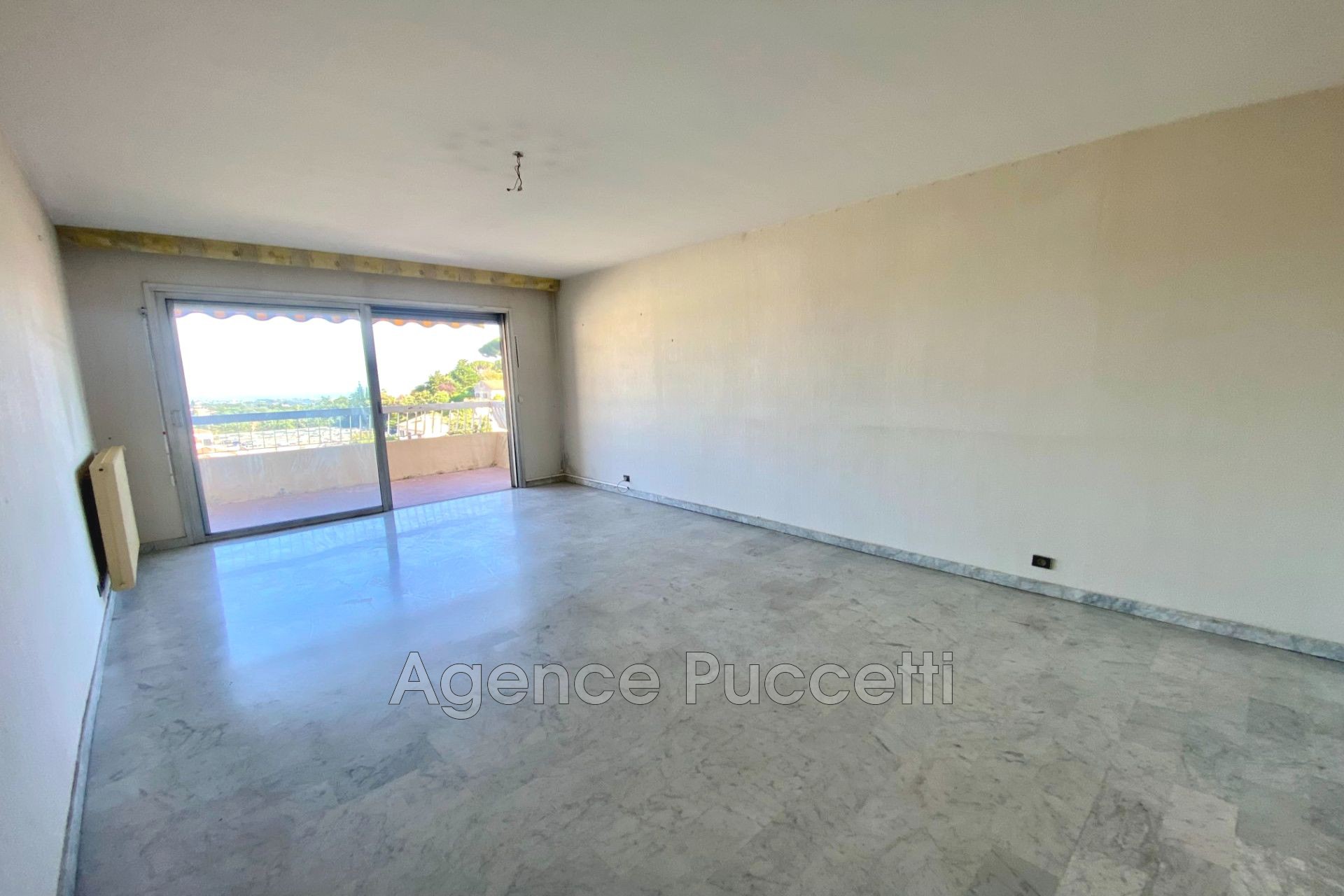 Appartement 3 pièces - 71m² - VENCE