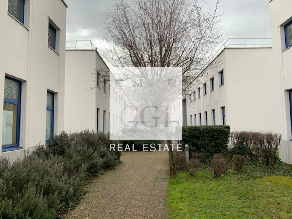 Local Professionnel  - 427m² - VILLEURBANNE