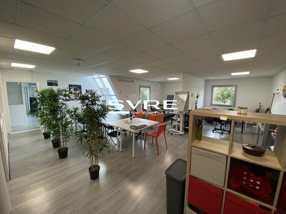 Local Professionnel  - 93m² - AUBAGNE