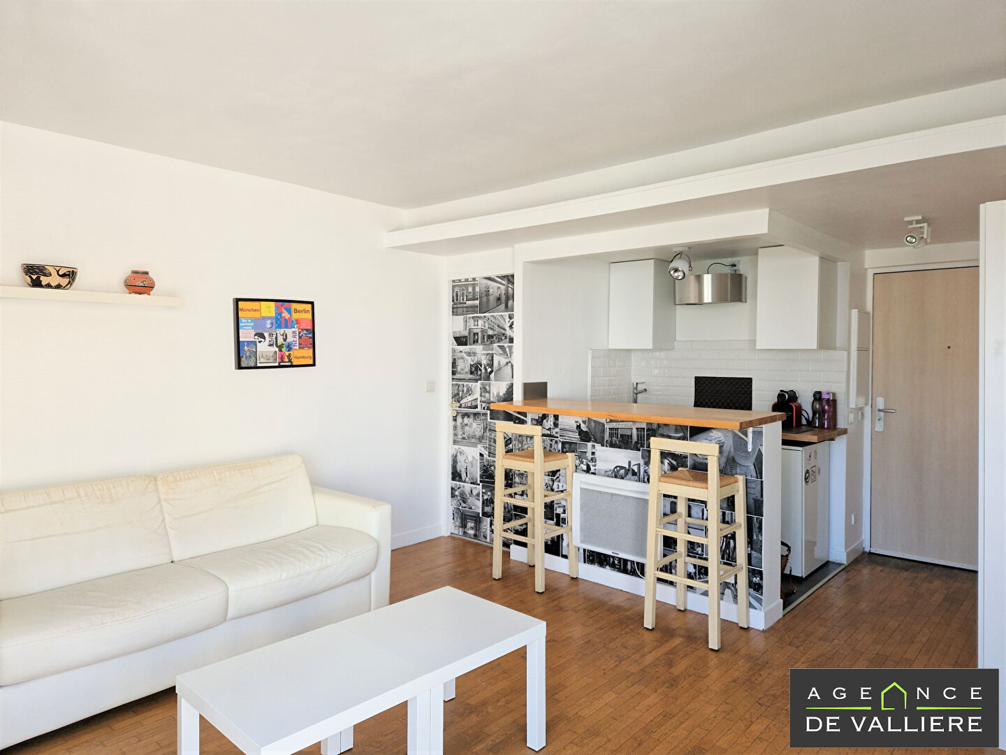 Appartement a louer suresnes - 1 pièce(s) - 25 m2 - Surfyn