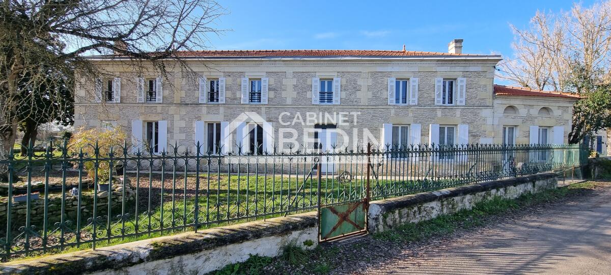 Maison 9 pièces - 280m² - BLAYE