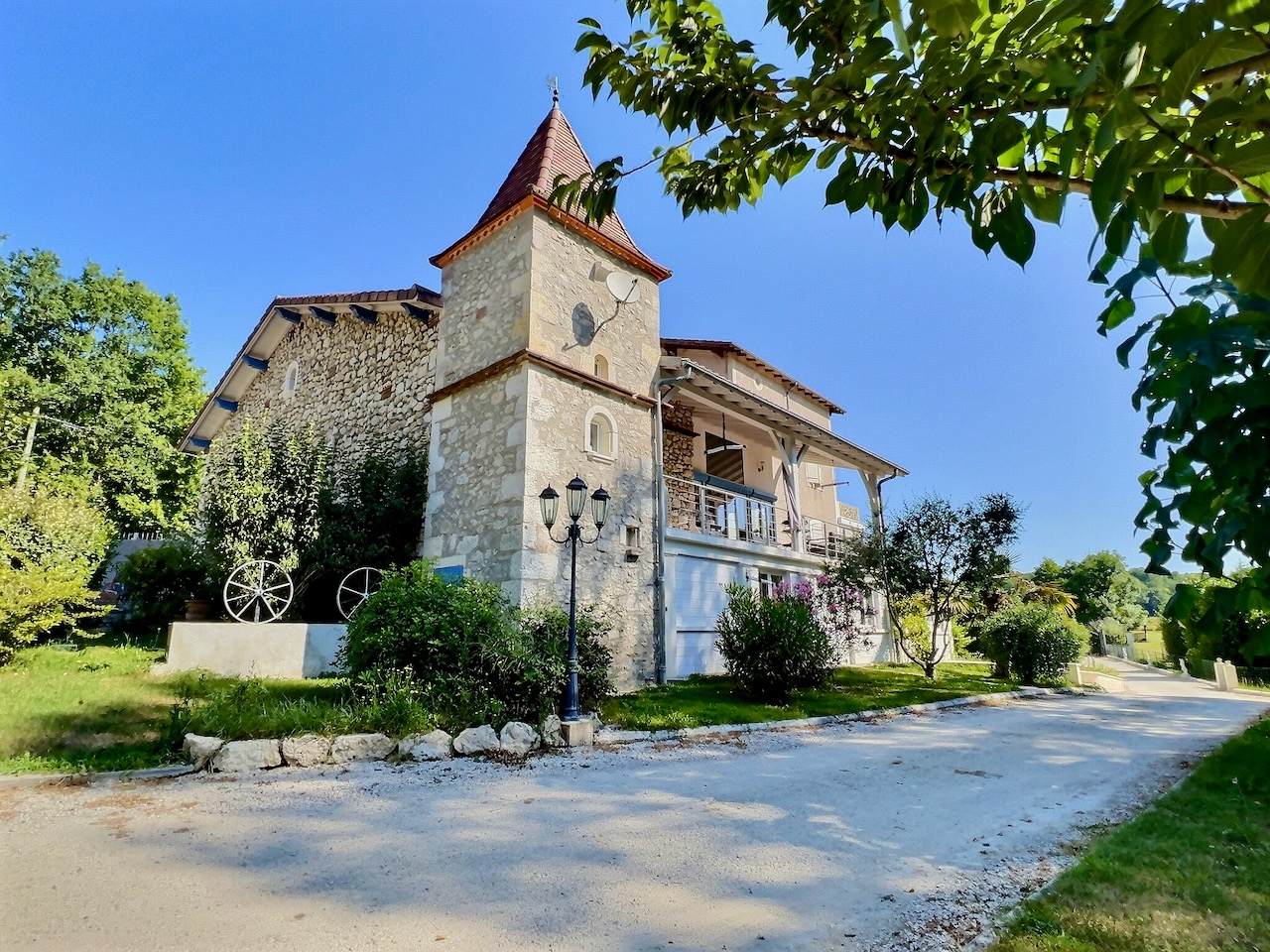 Maison 10 pièces - 409m²