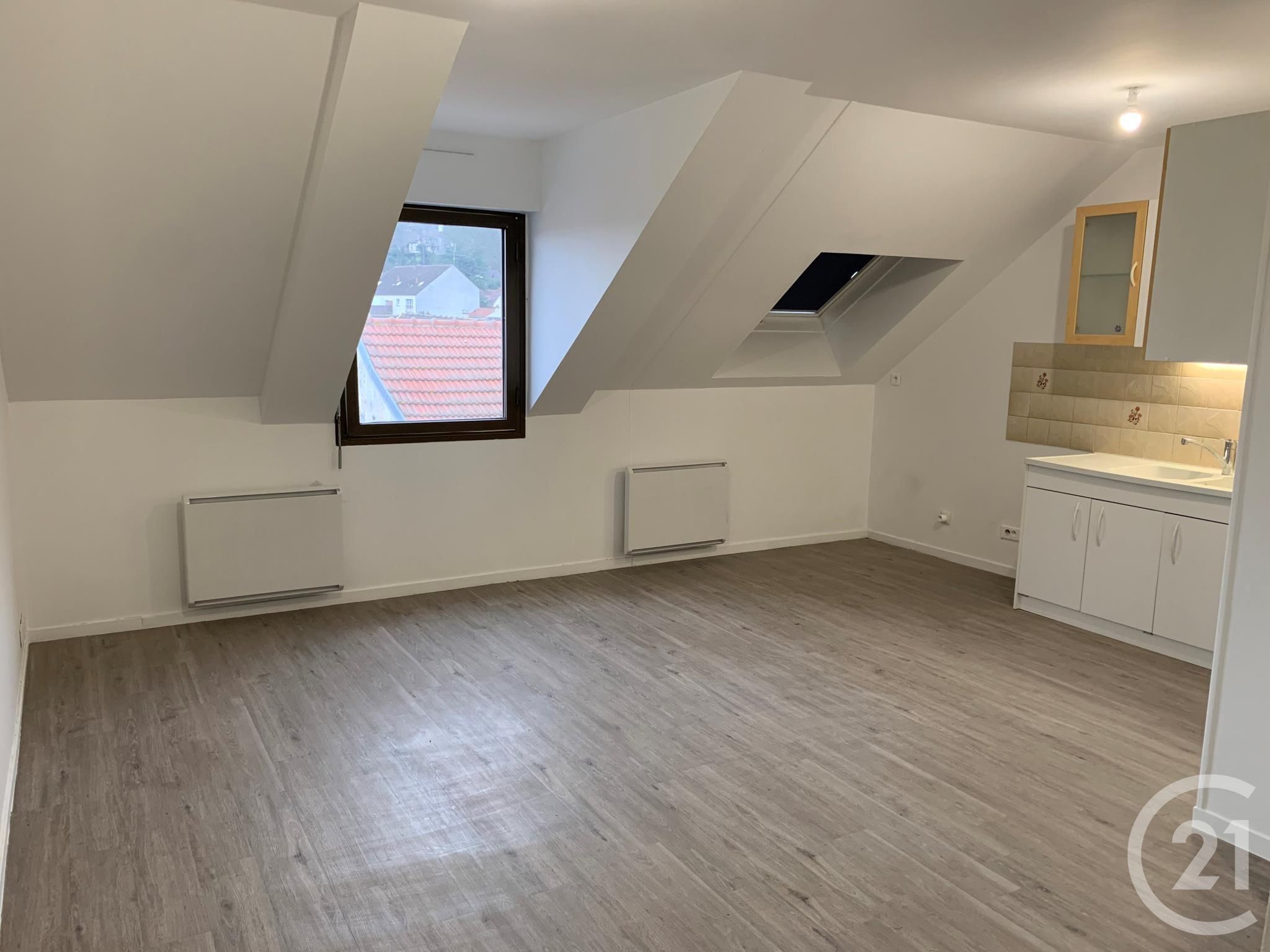 Appartement 1 pièce - 28m² - LA FERTE SOUS JOUARRE