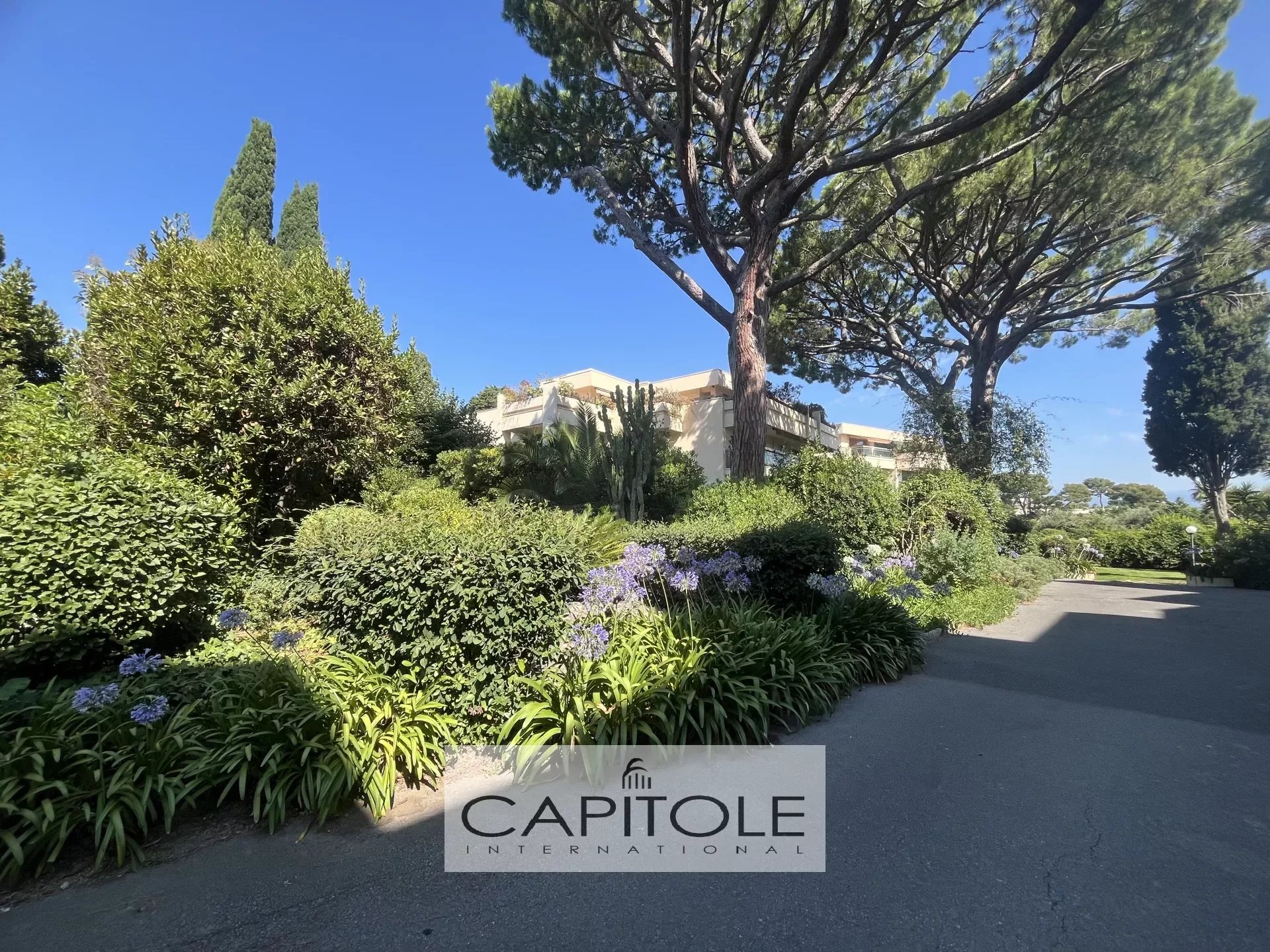 Appartement 4 pièces - 92m² - ANTIBES