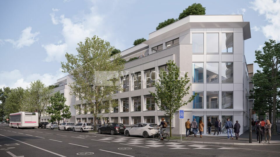 Local Professionnel  - 2 351m² - LYON  - 8ème