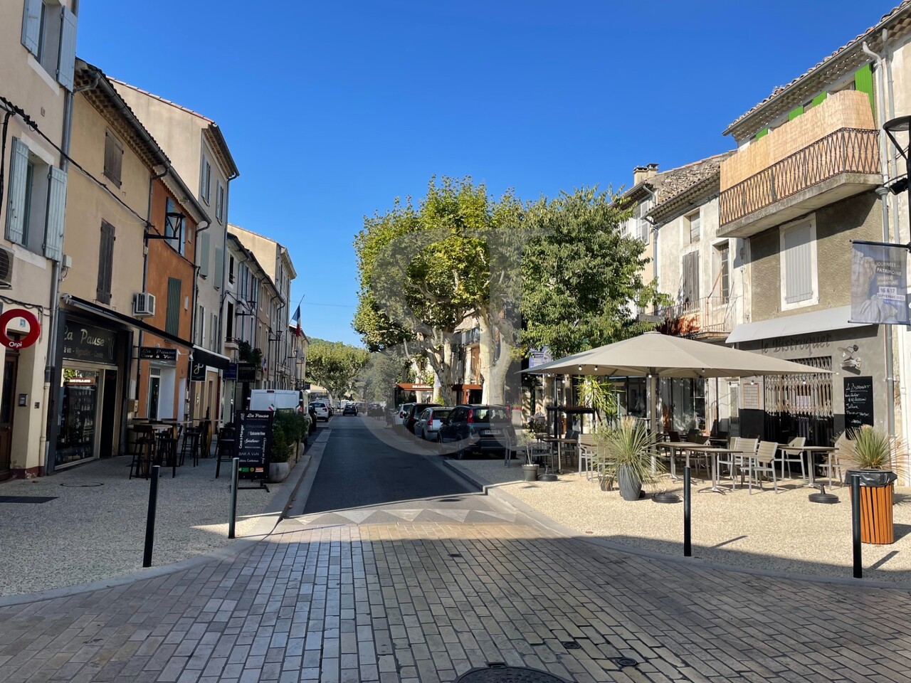 Local commercial  - 111m² - VAISON LA ROMAINE