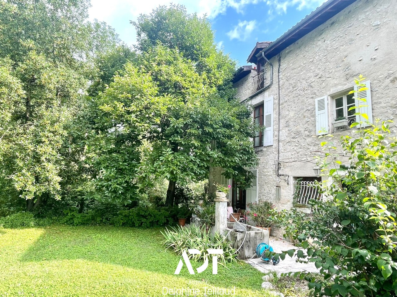 Maison 9 pièces - 239m² - NOYAREY