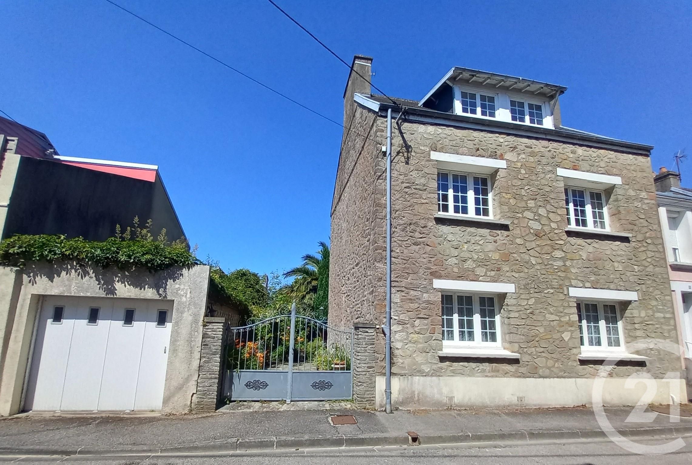 Maison 5 pièces - 84m² - CHERBOURG-EN-COTENTIN