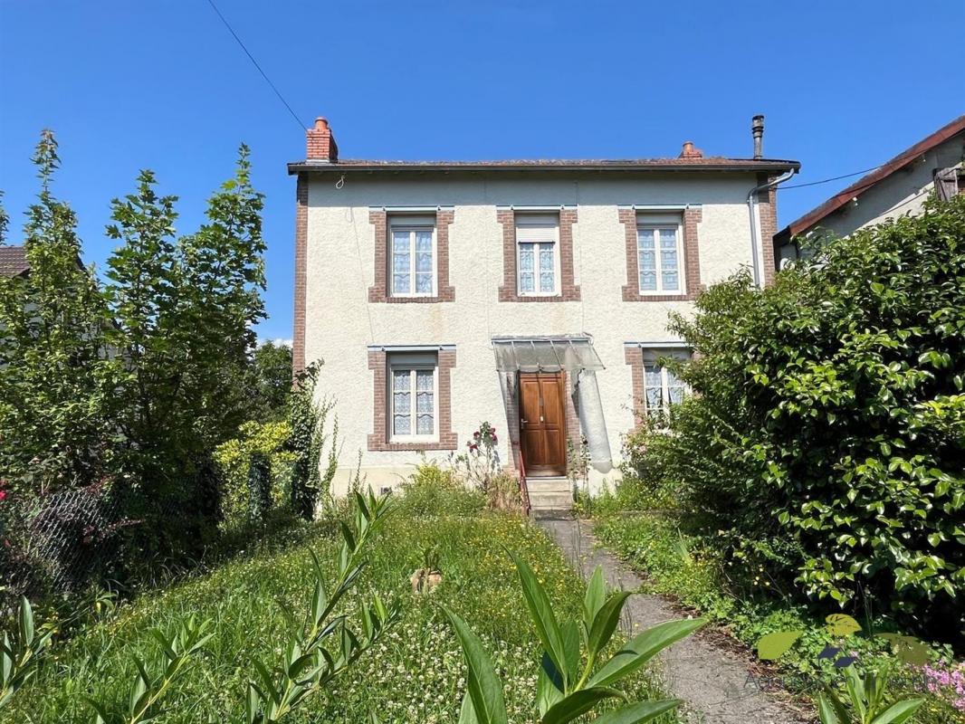 Maison 6 pièces - 127m² - ST LEONARD DE NOBLAT