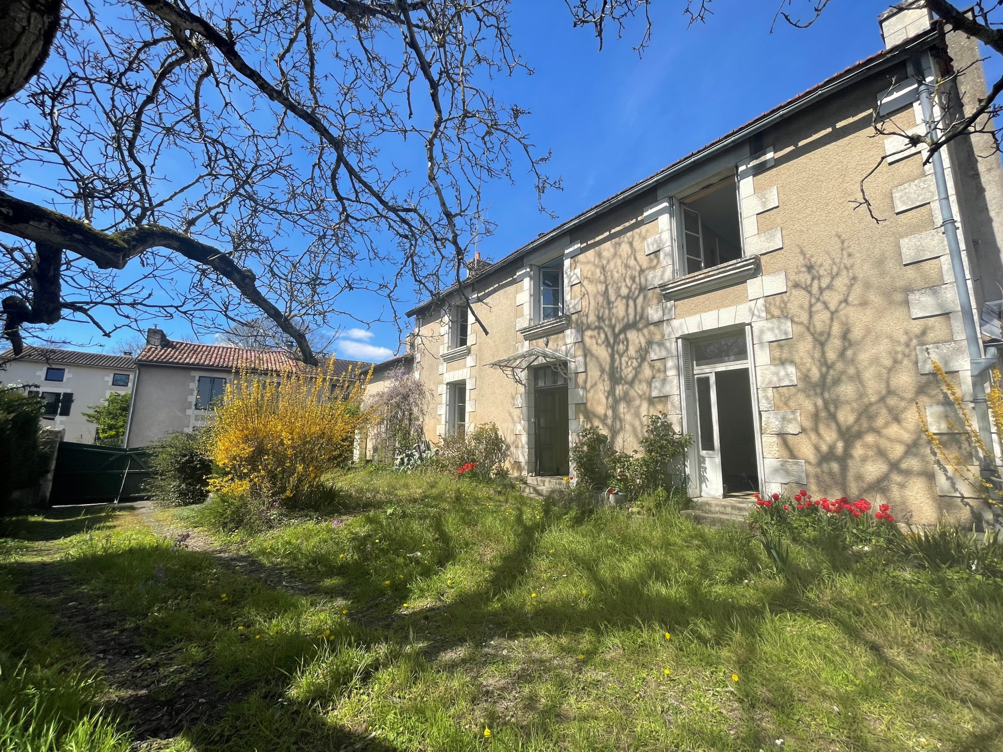 Maison 5 pièces - 150m² - MIGNE AUXANCES