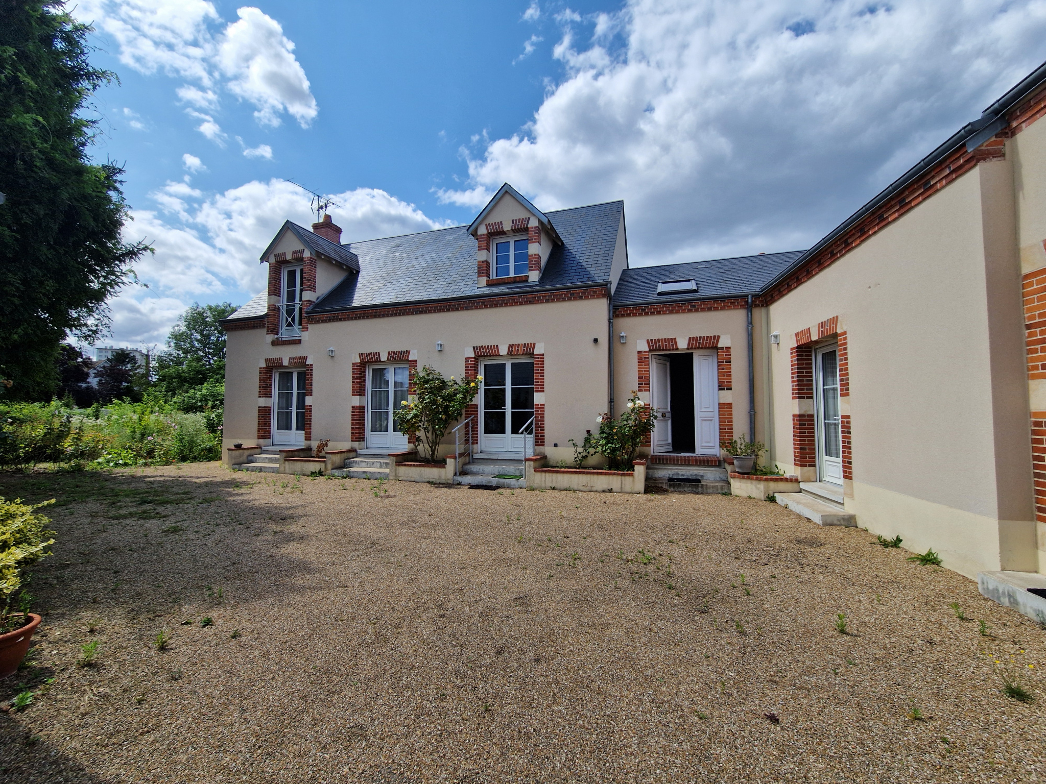 Maison 6 pièces - 180m² - ST JEAN LE BLANC