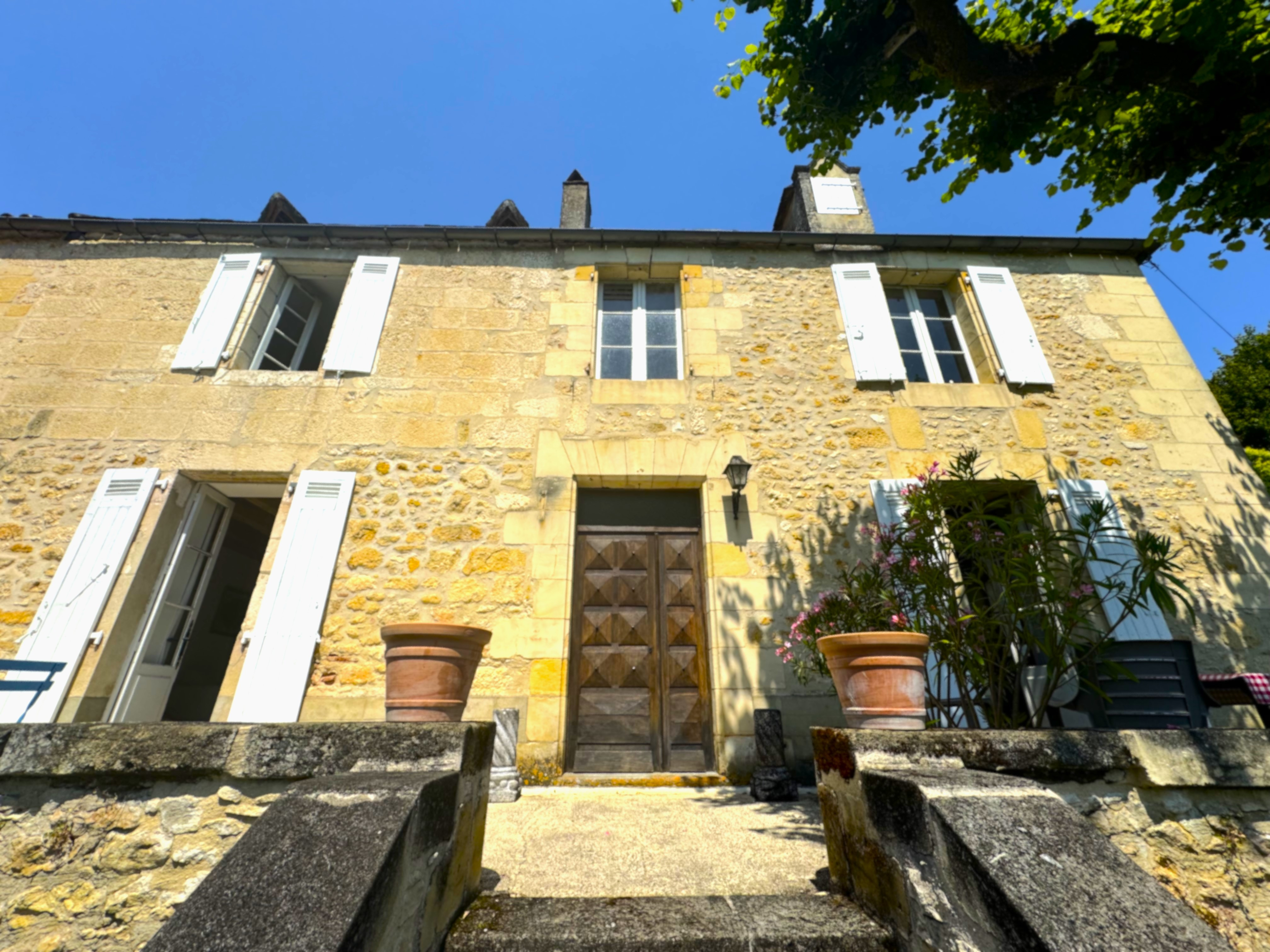 Maison 5 pièces - 138m² - ST CYPRIEN