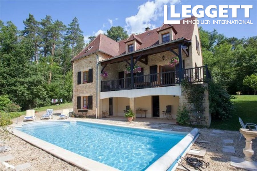 Maison 9 pièces - 127m² - MONTIGNAC