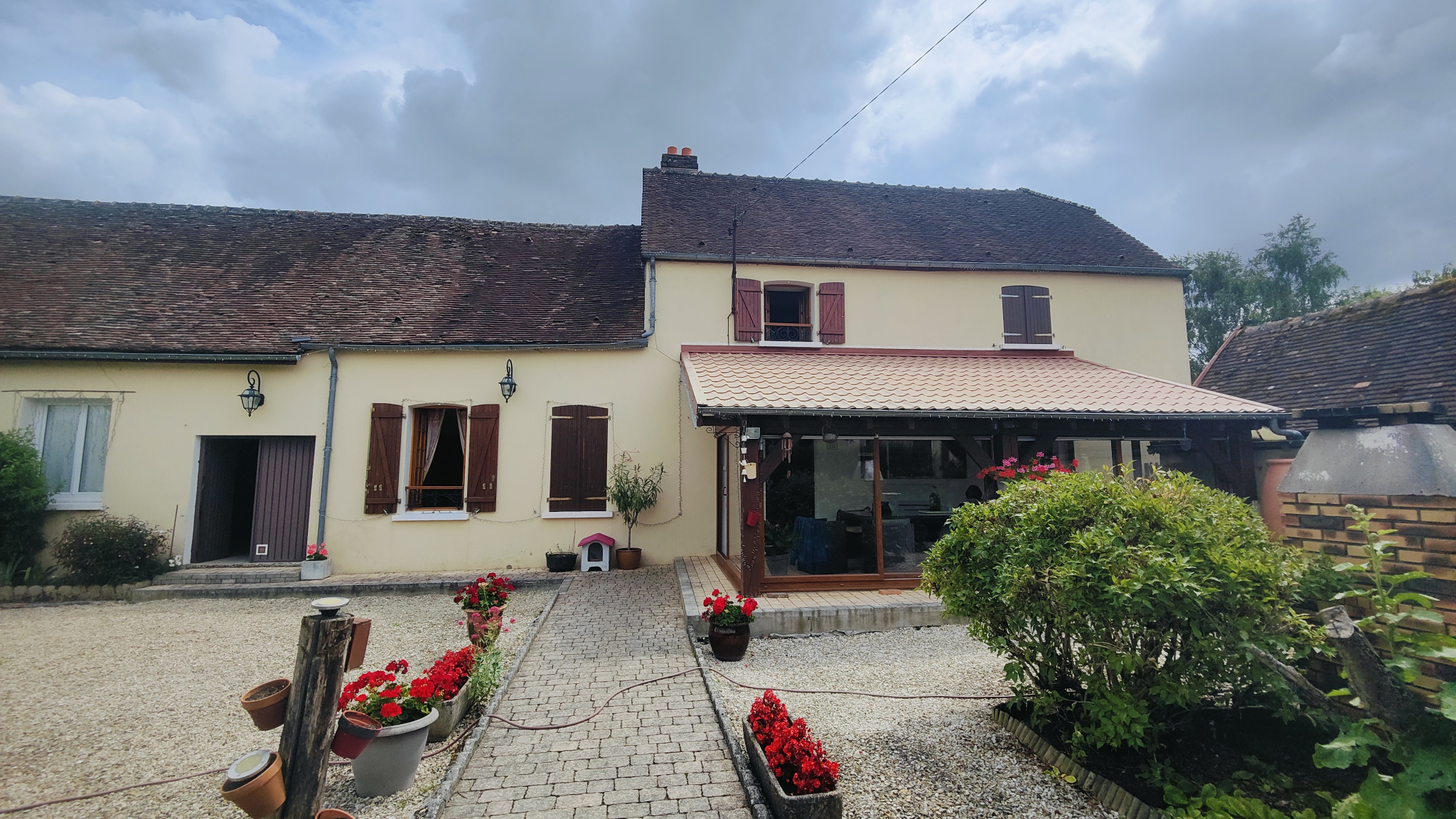 Maison 6 pièces - 165m² - BOUCHY ST GENEST