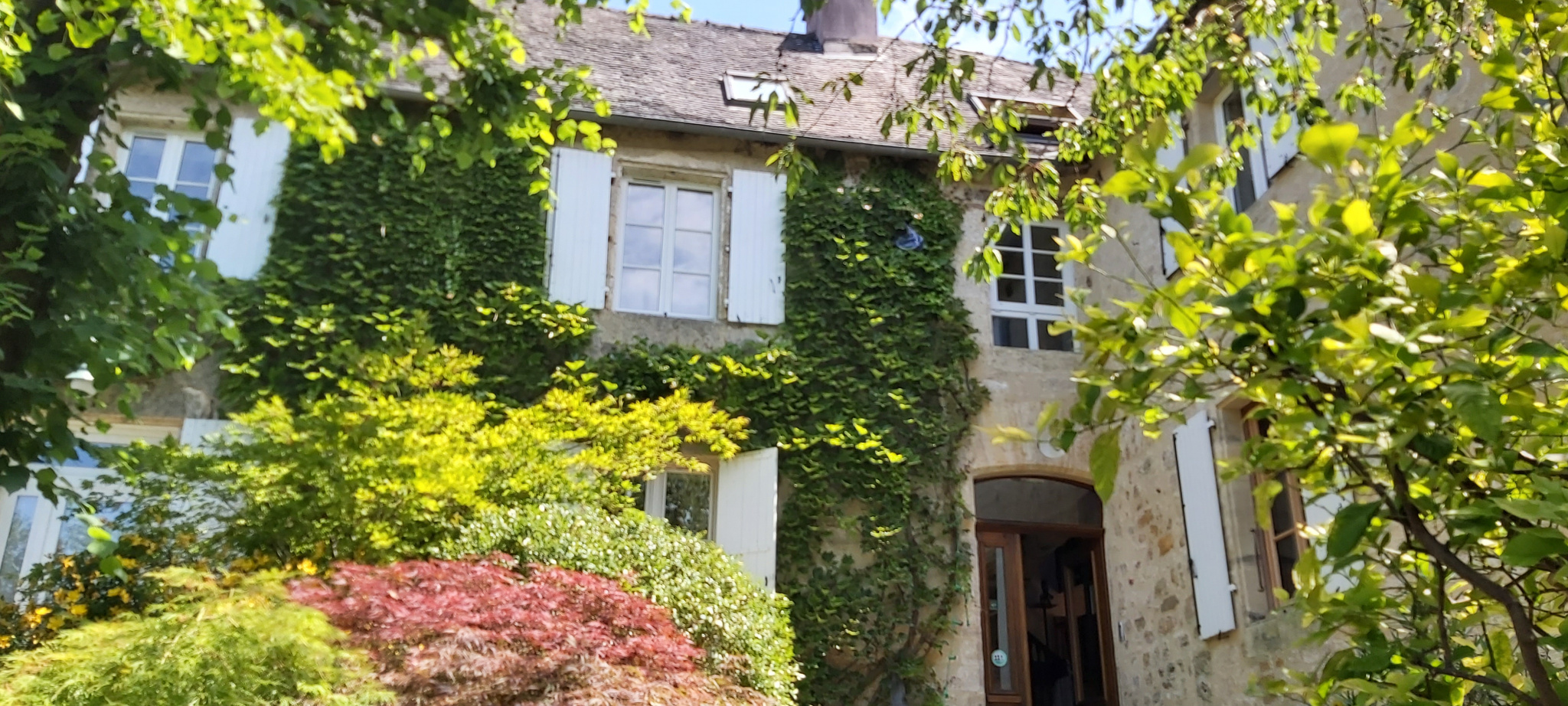 Maison 20 pièces - 440m² - AYEN