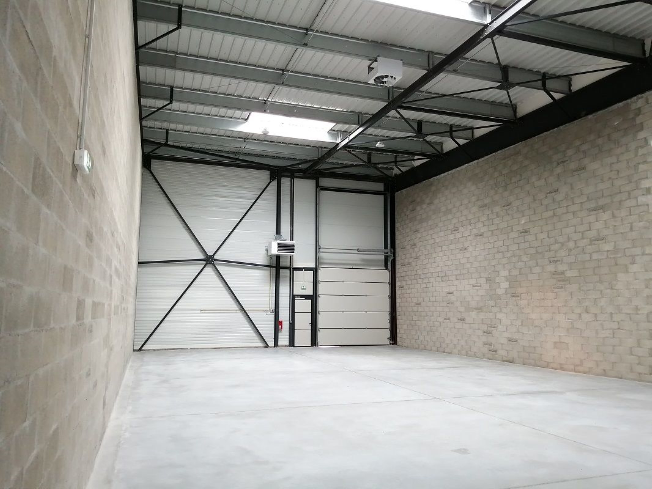 Local industriel  - 503m²