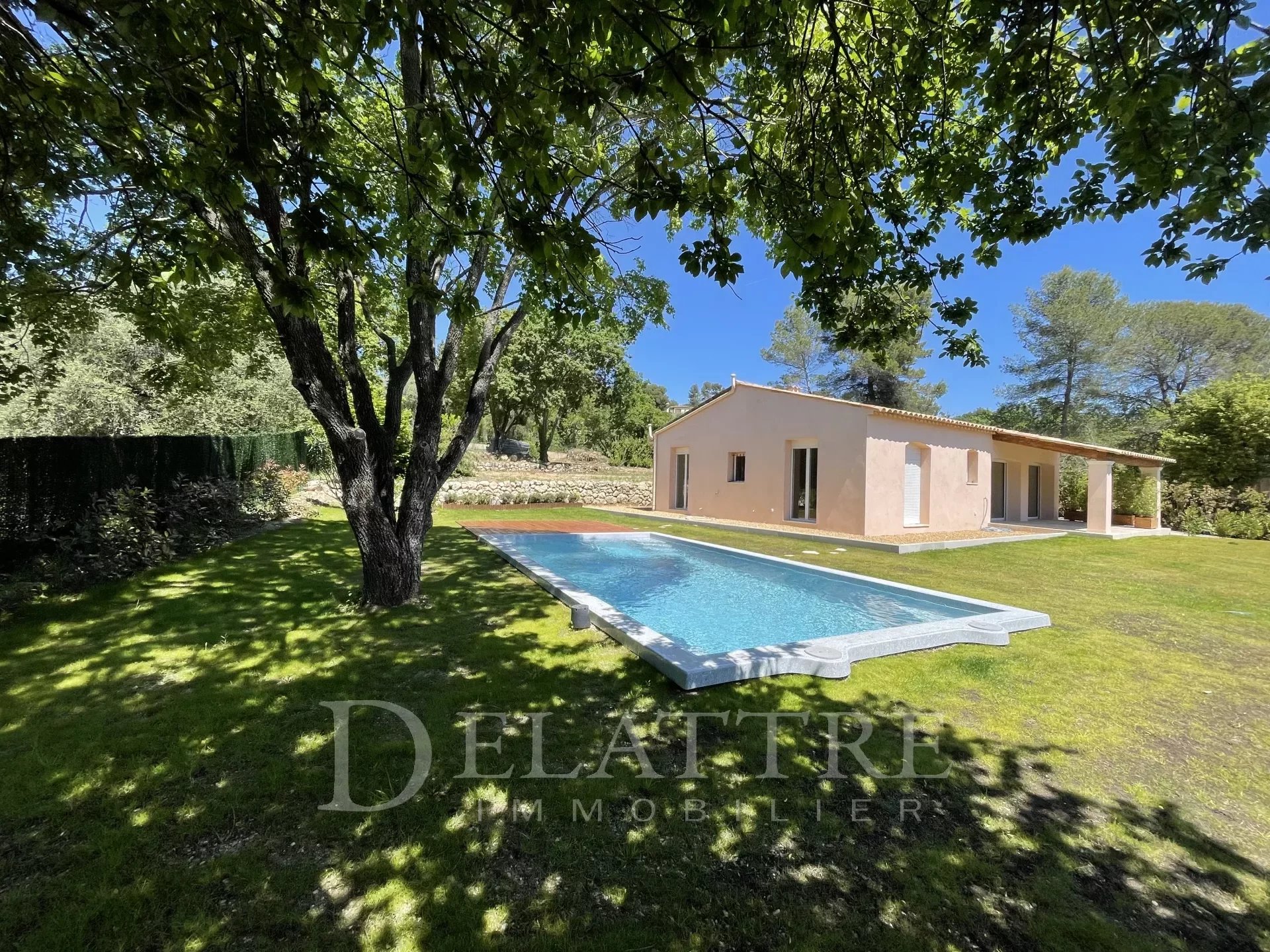 Maison  - 100m² - CHATEAUNEUF GRASSE