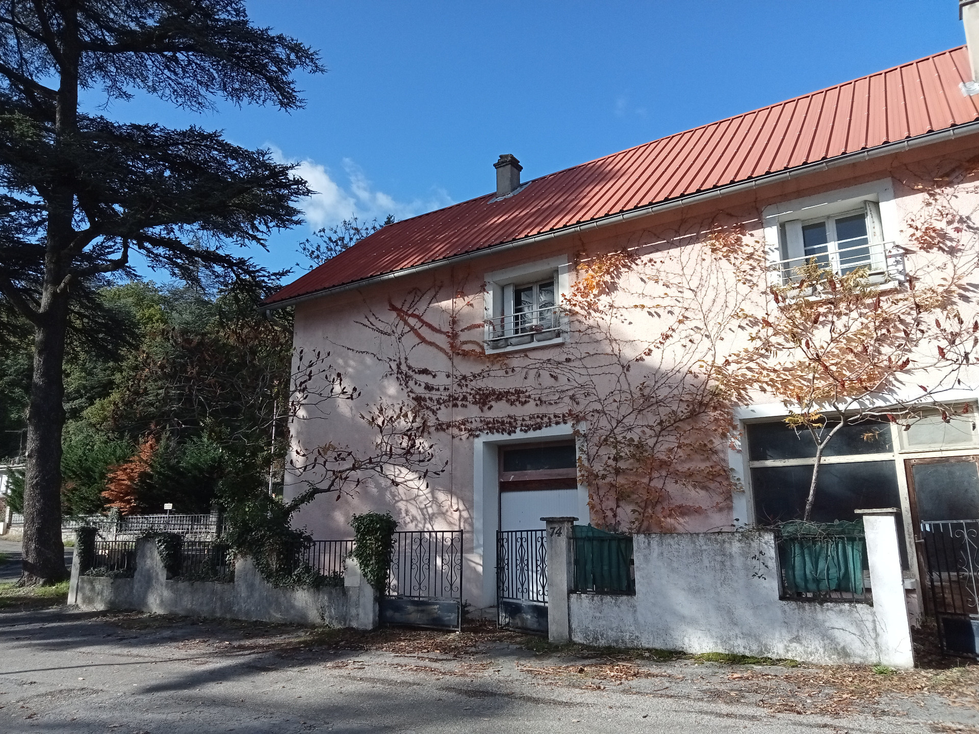 Maison 6 pièces - 240m² - CHARMES SUR RHONE