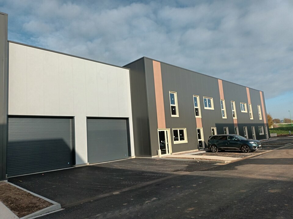 Local industriel  - 555m² - MONTIVILLIERS