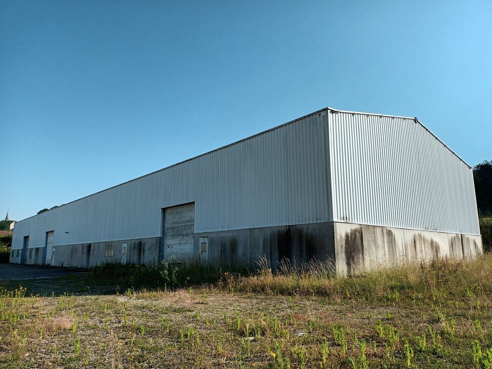 Local industriel  - 4 728m² - GRUCHET LE VALASSE