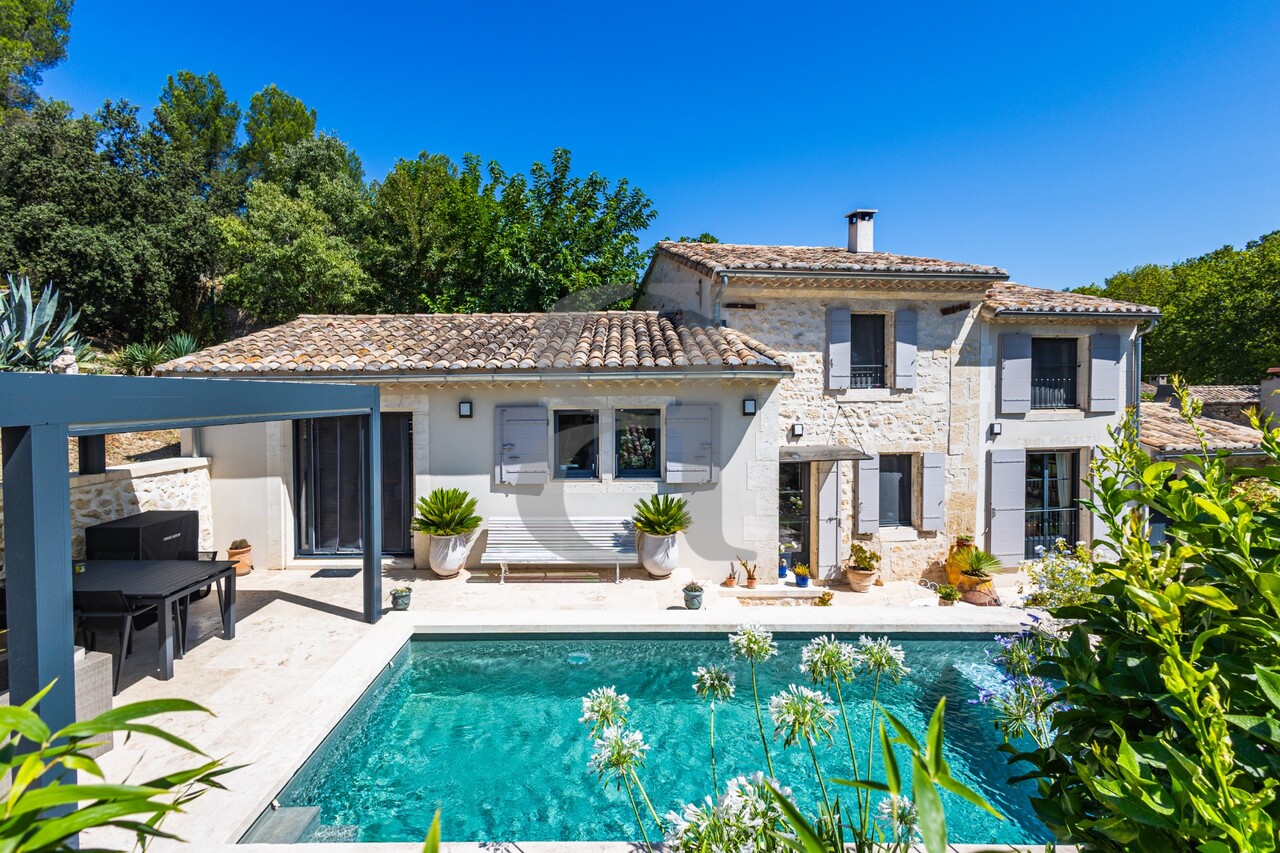 Maison 4 pièces - 138m² - MAUSSANE LES ALPILLES