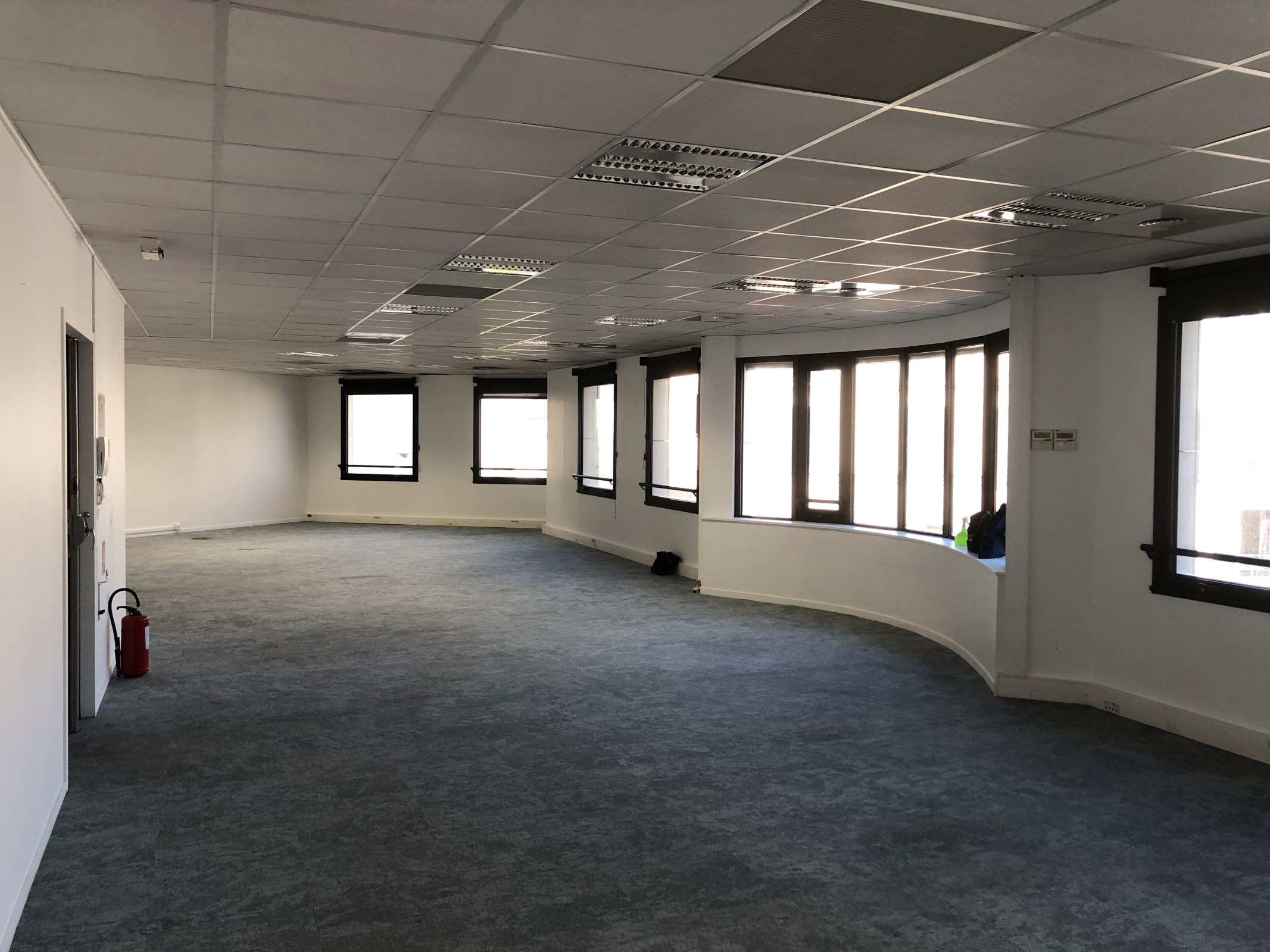 Local Professionnel  - 182m²