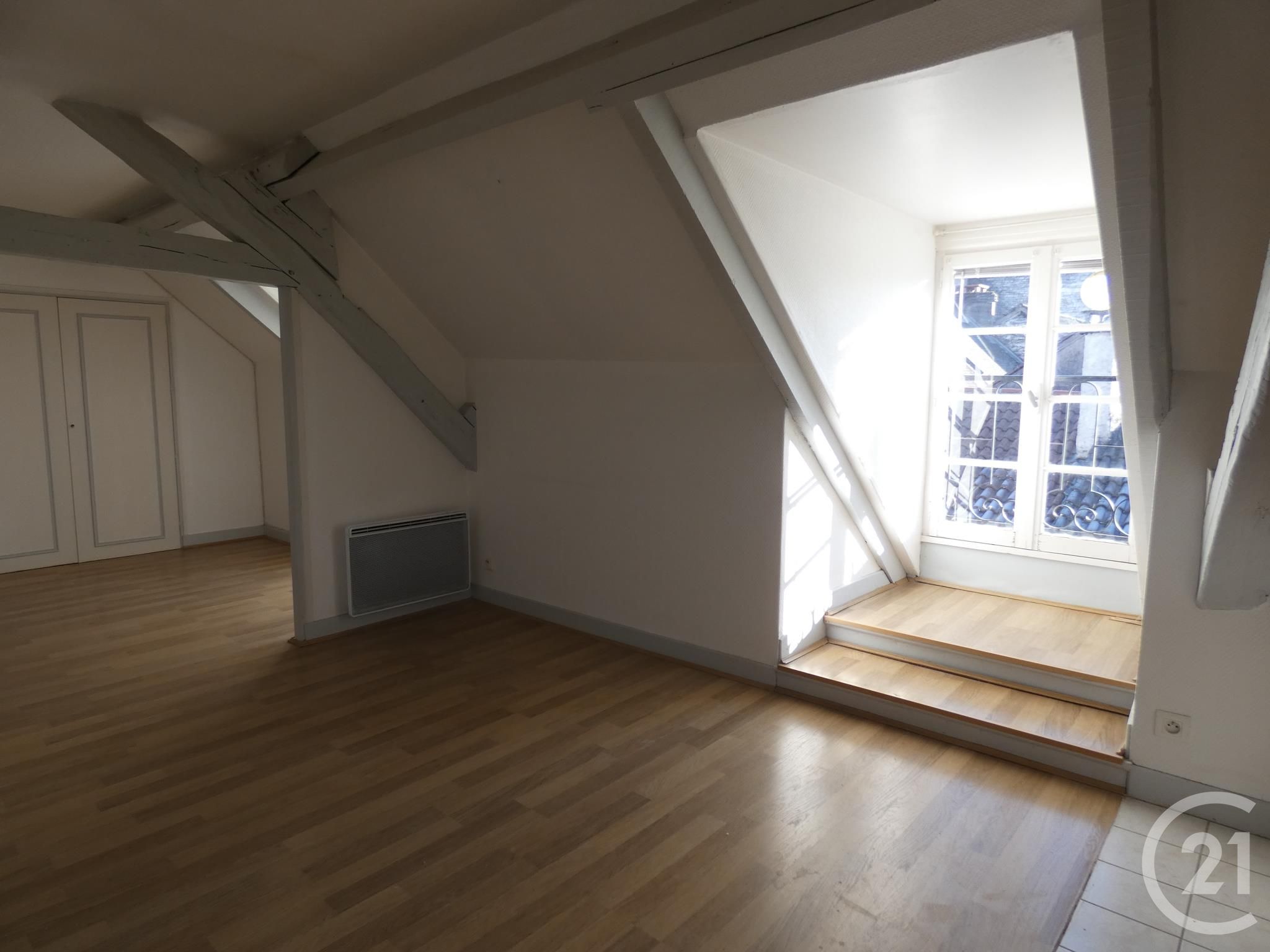 Appartement 1 pièce - 18m² - SOUILLAC