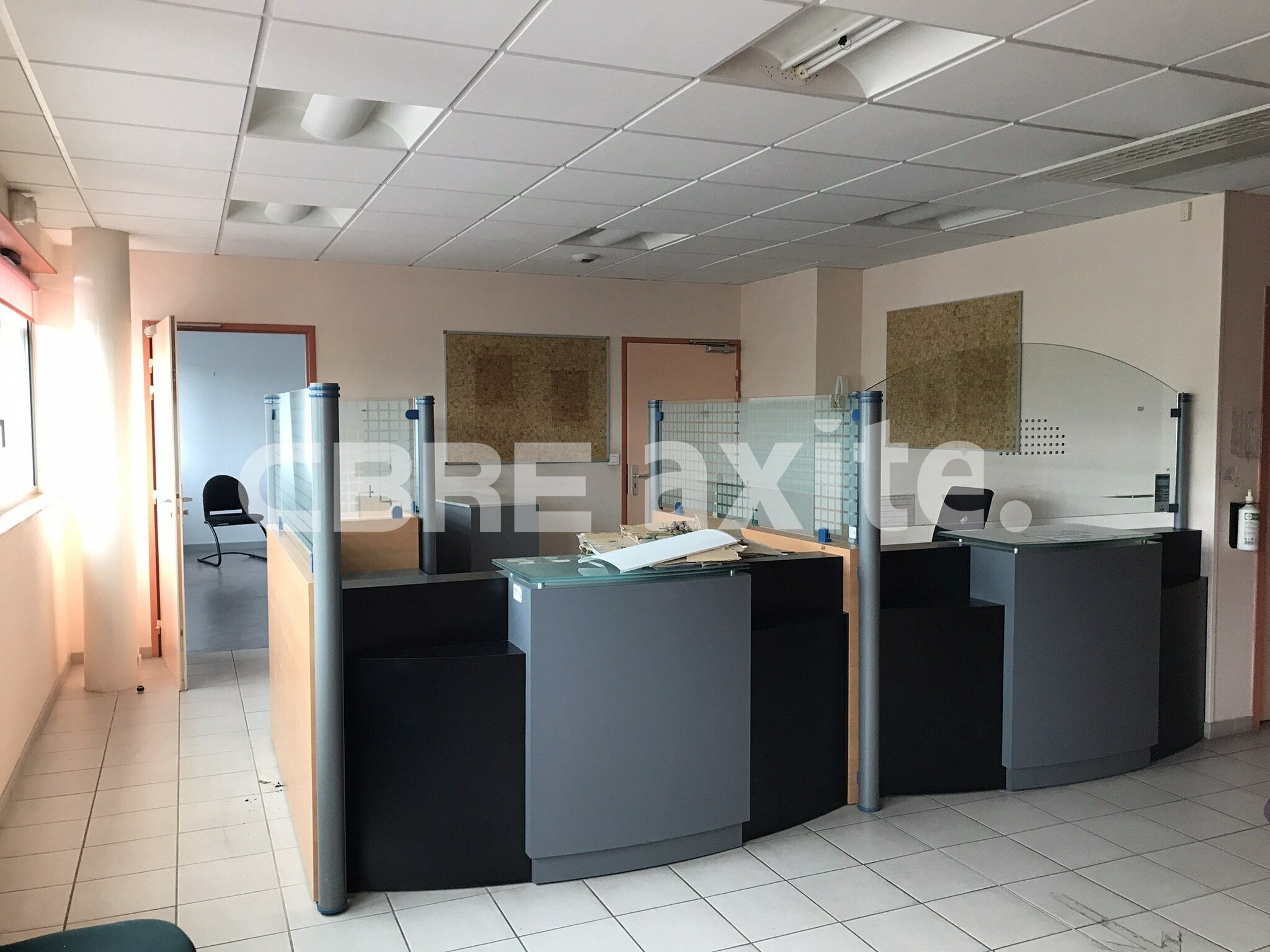 Local Professionnel  - 397m² - ST JULIEN EN GENEVOIS