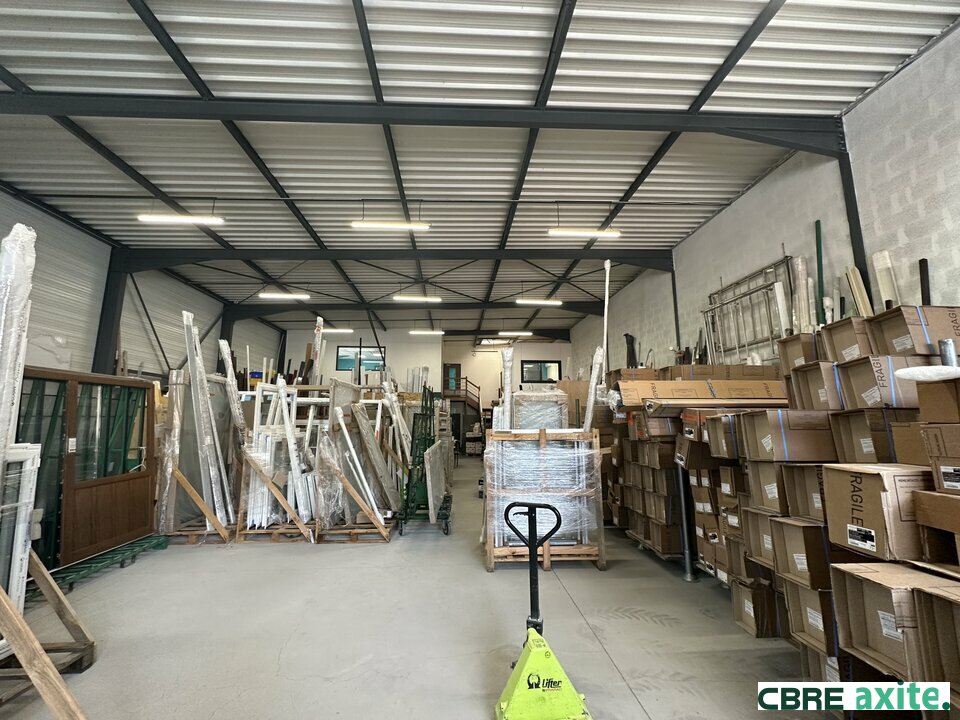 Local industriel  - 570m² - LA RAVOIRE