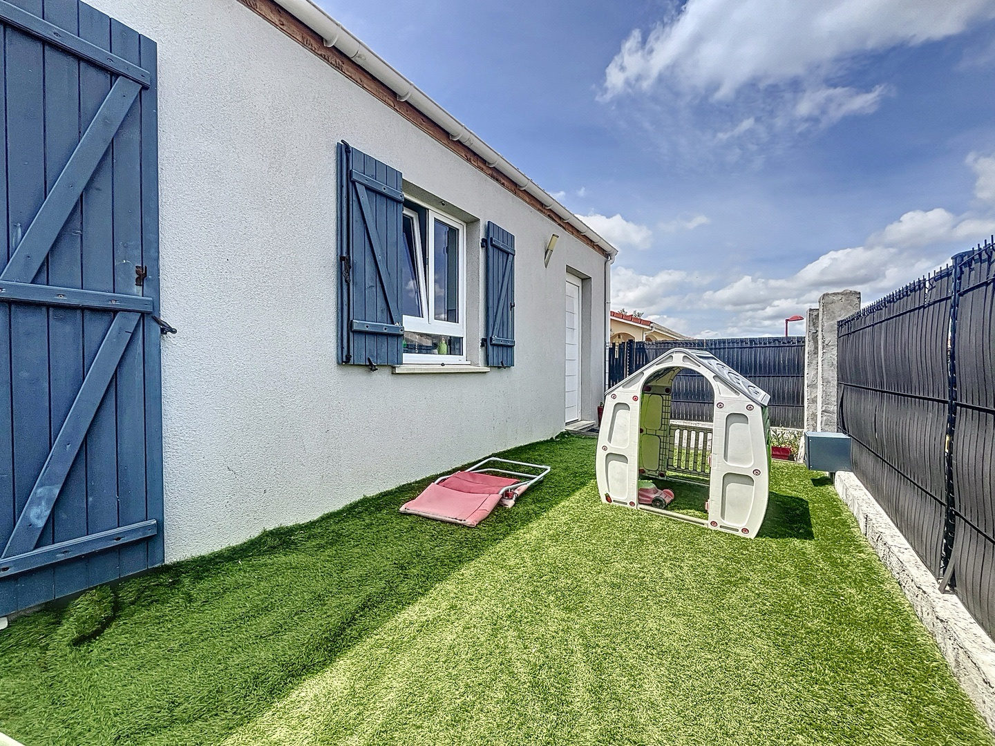 Maison 5 pièces - 104m² - FROUZINS