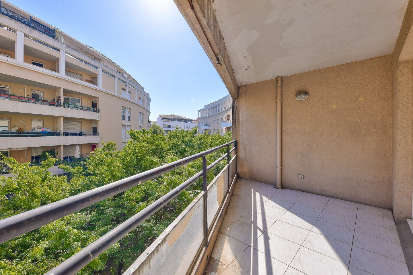 Appartement 2 pièces - 47m² - MARSEILLE  - 6ème